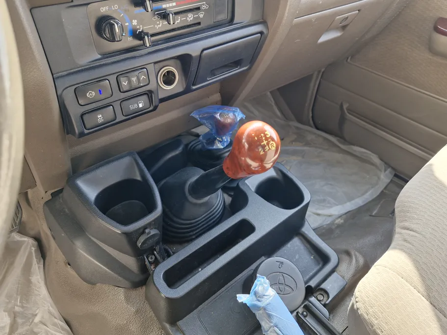 تويوتا شاص LX 2021 