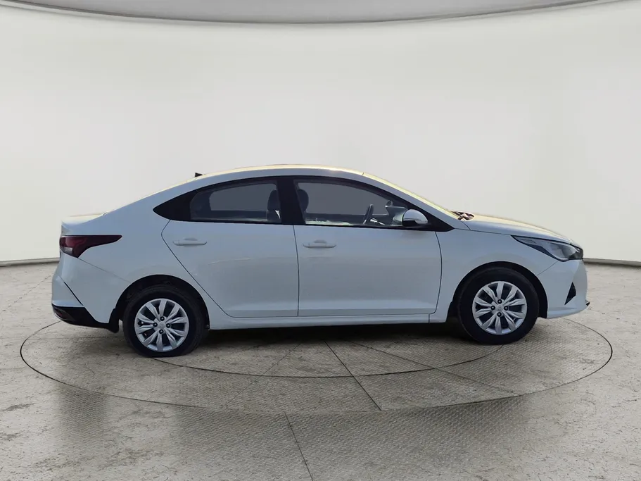 هيونداي اكسنت سمارت 2023 