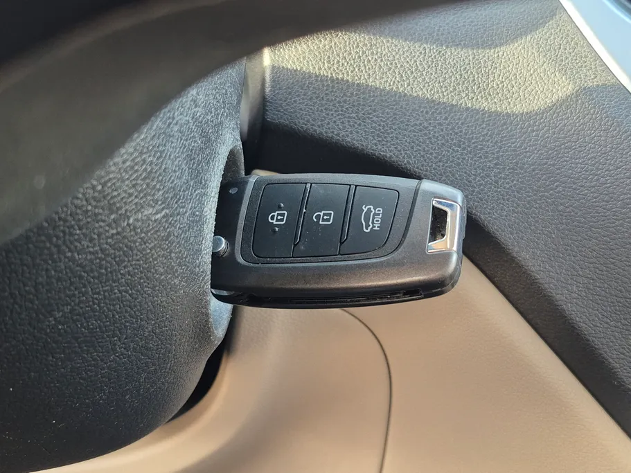 هيونداي اكسنت سمارت 2023 