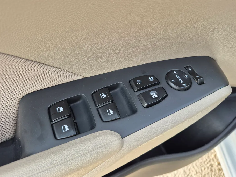 هيونداي اكسنت سمارت 2023 