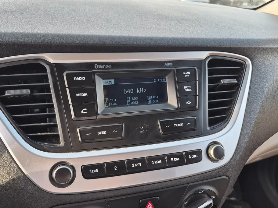 هيونداي اكسنت سمارت 2023 