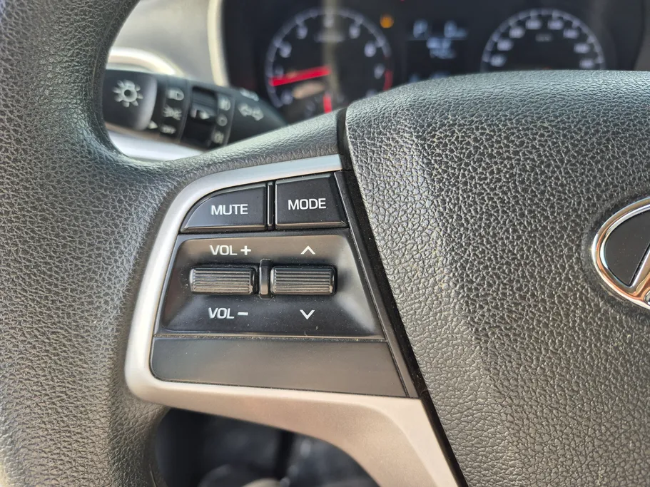 هيونداي اكسنت سمارت 2023 