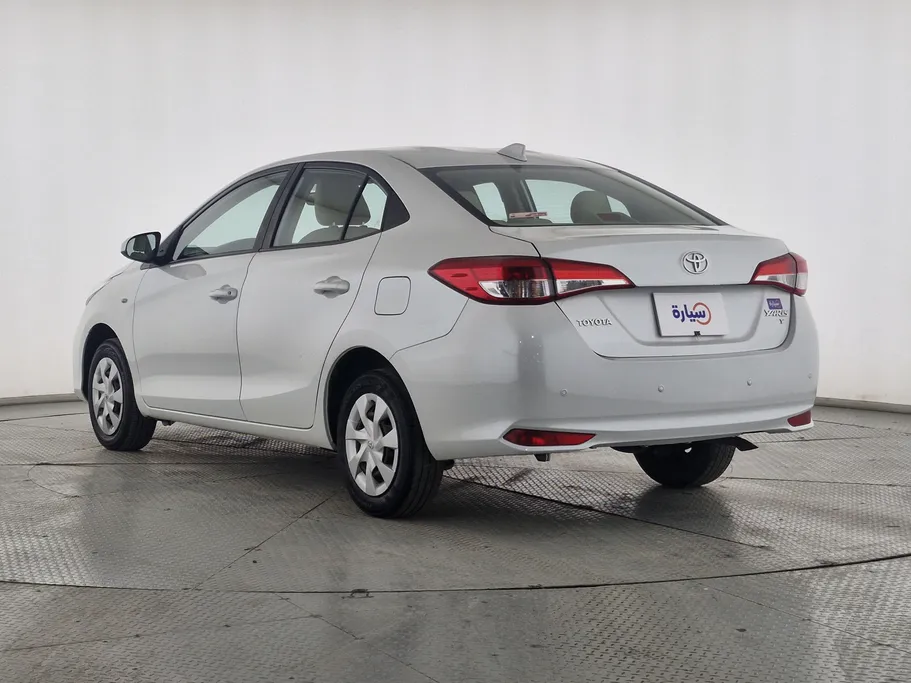 تويوتا يارس Y 2022 