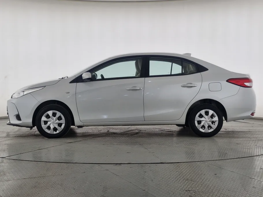 تويوتا يارس Y 2022 