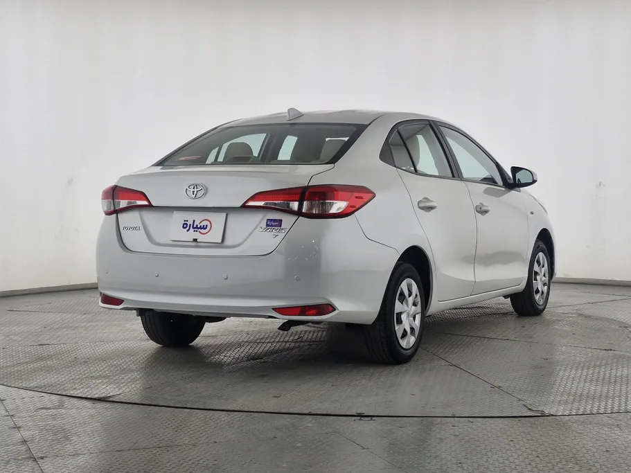 تويوتا يارس Y 2022 