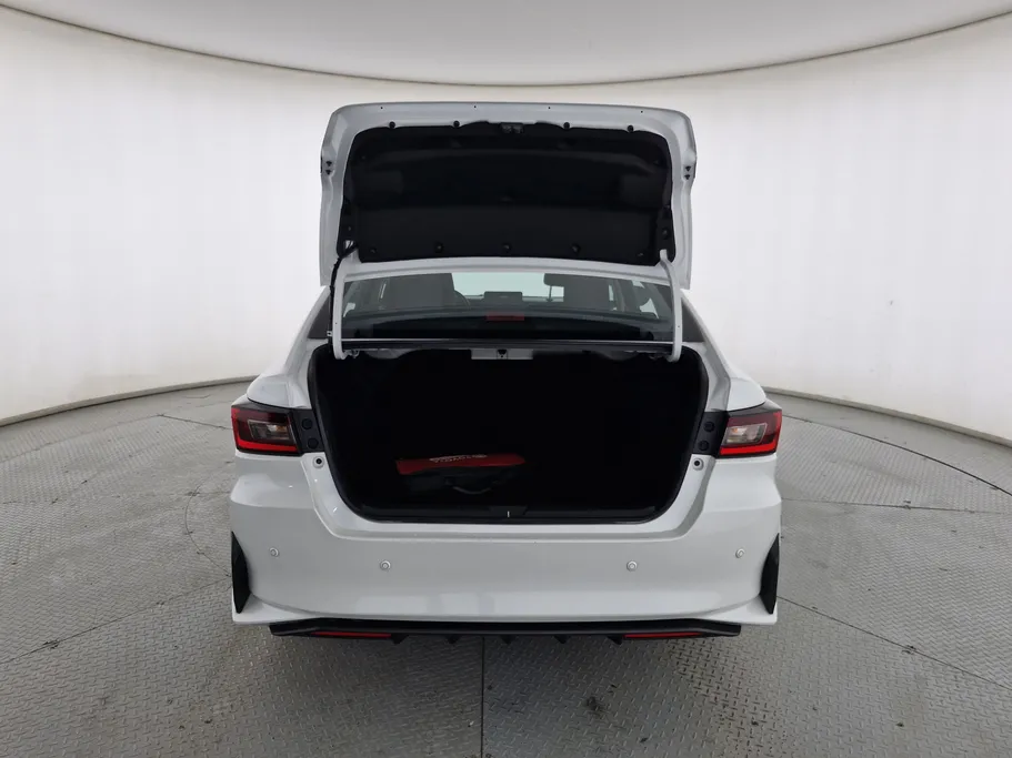 2023 Toyota Yaris  Y 