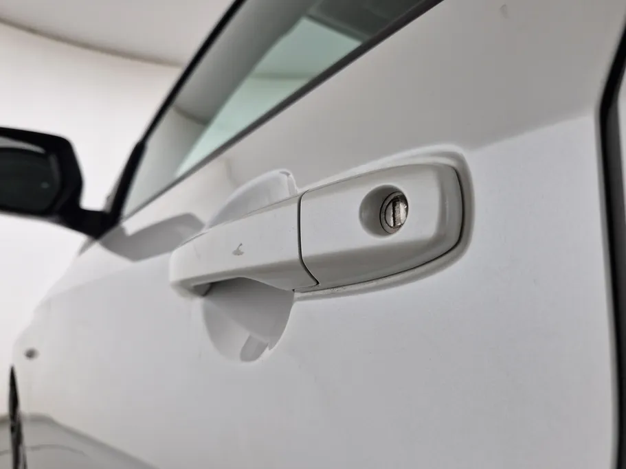 2023 Toyota Yaris  Y 