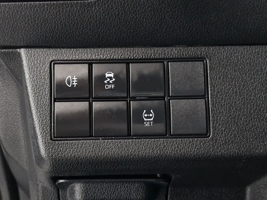 2023 Toyota Yaris  Y 