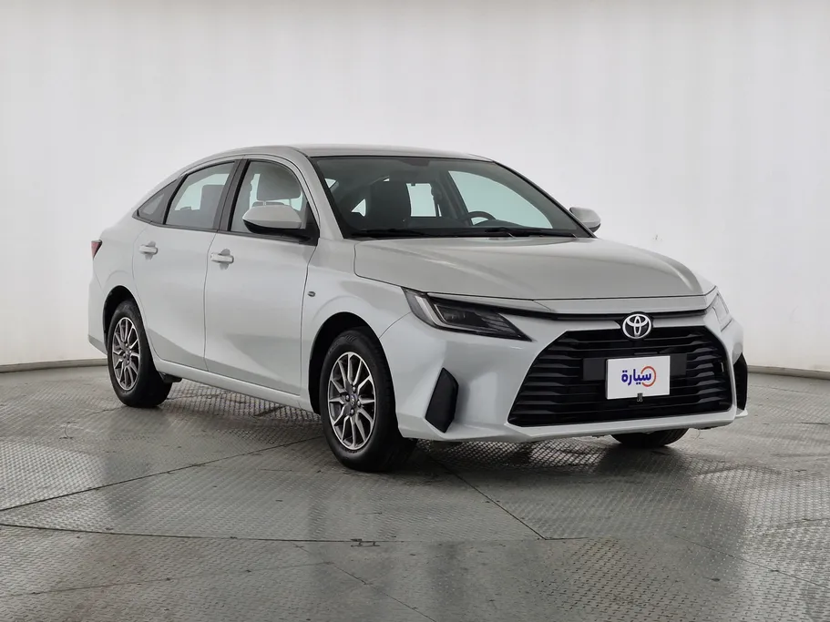 2023 Toyota Yaris  Y 