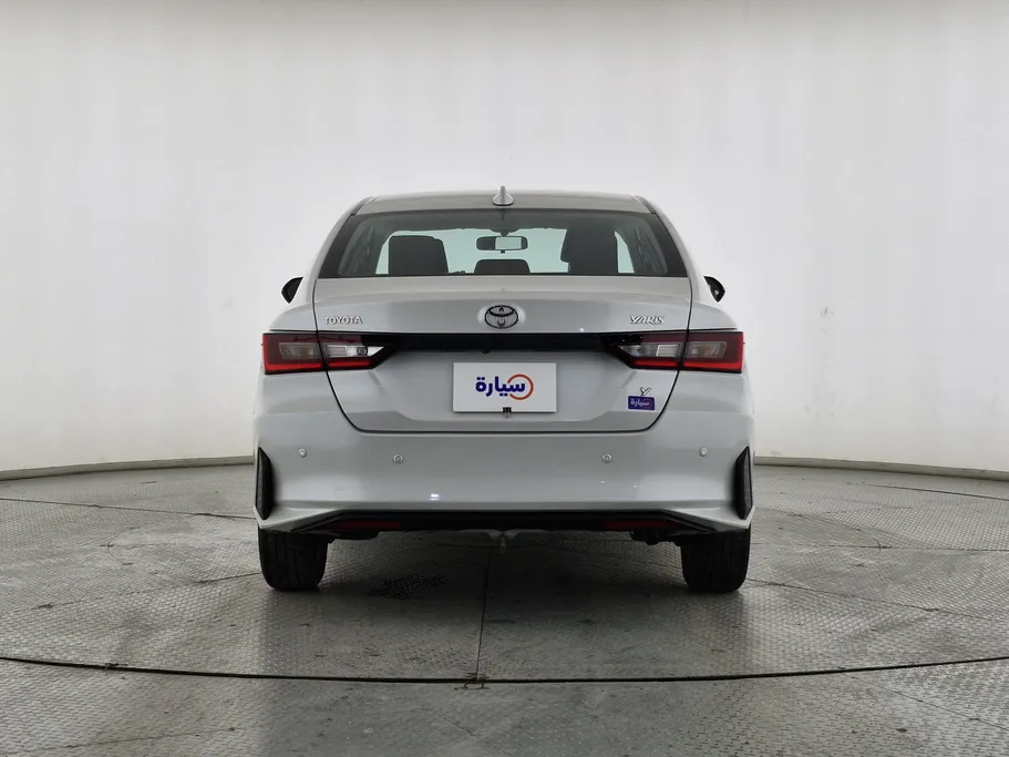 2023 Toyota Yaris  Y 