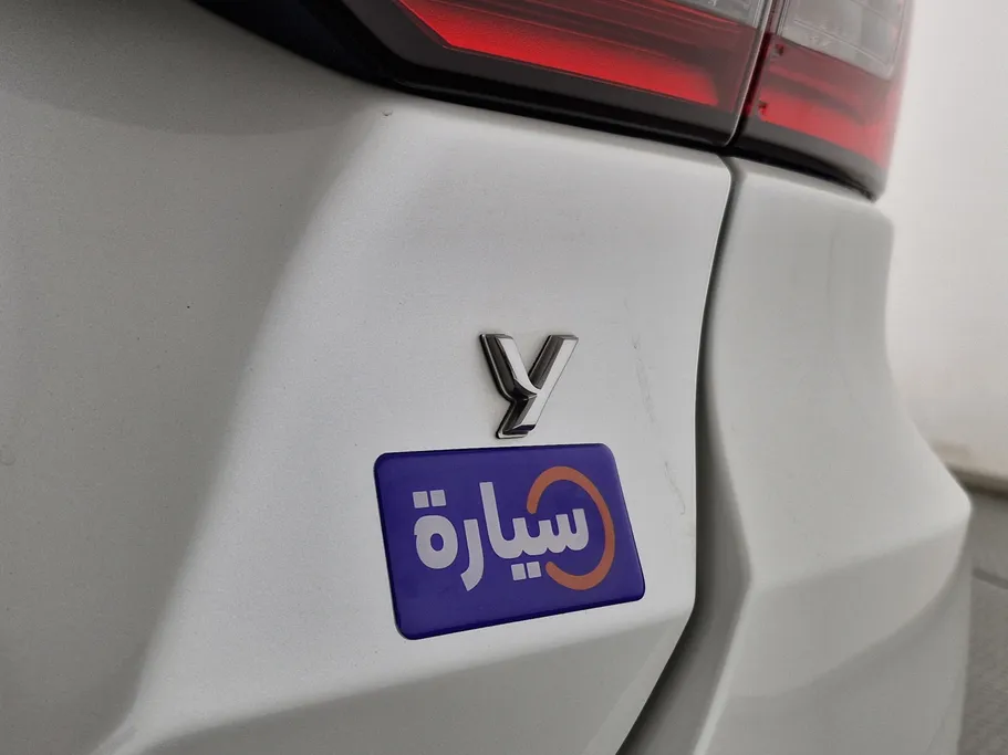 2023 Toyota Yaris  Y 