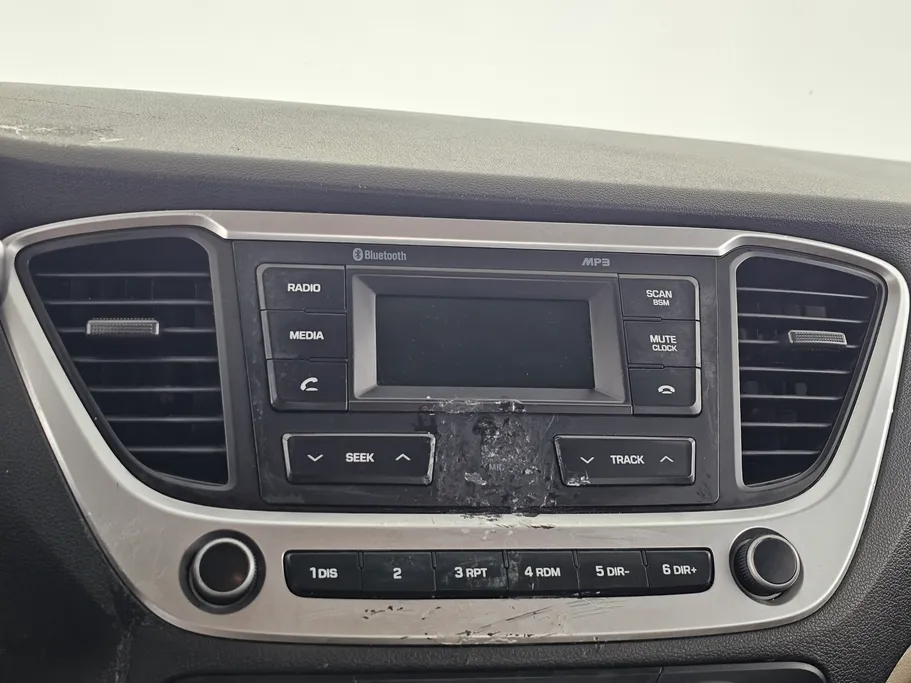 هيونداي اكسنت سمارت 2023 