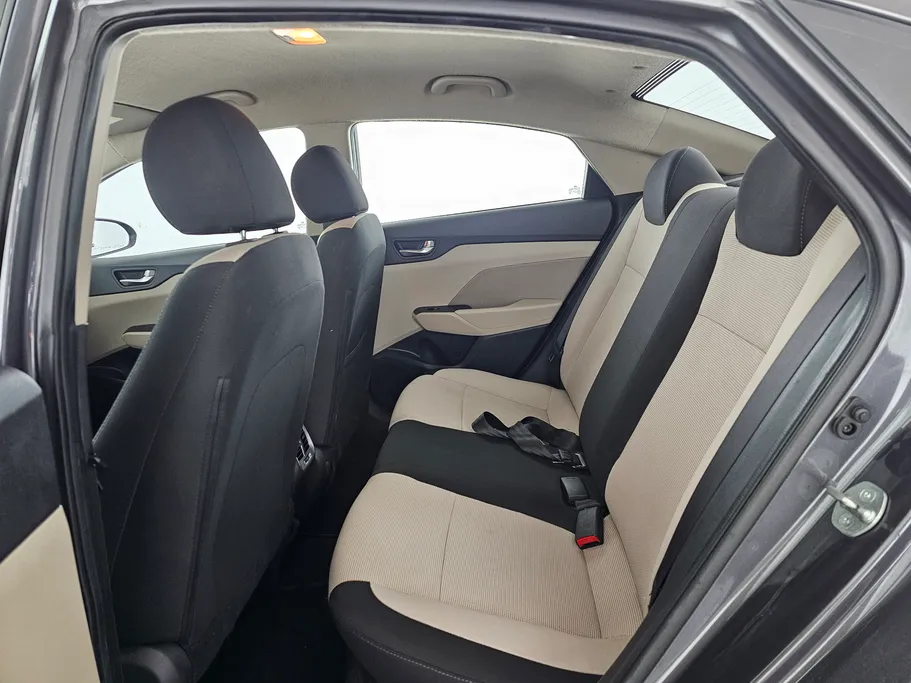 هيونداي اكسنت سمارت 2023 