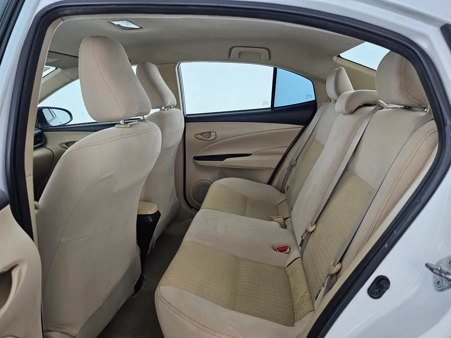 تويوتا يارس Y 2021 