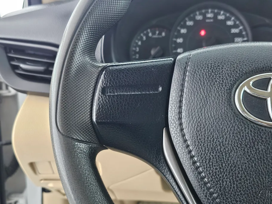 تويوتا يارس Y 2021 