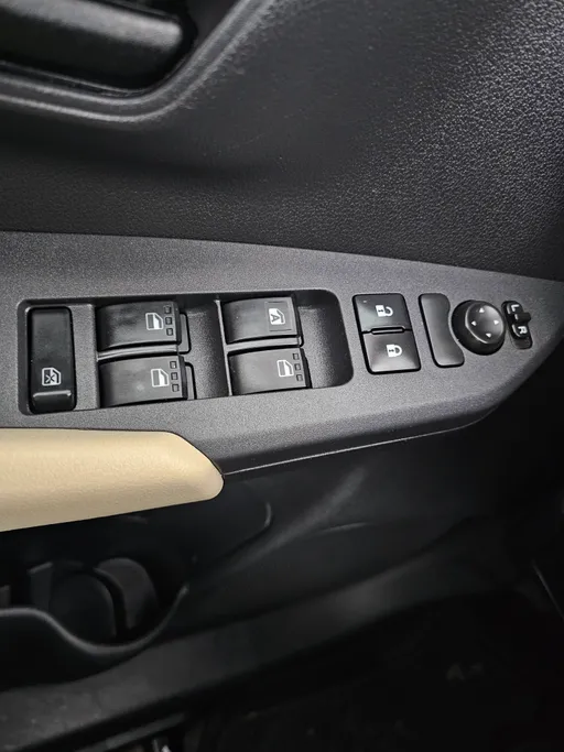 2023 Toyota Yaris  Y 