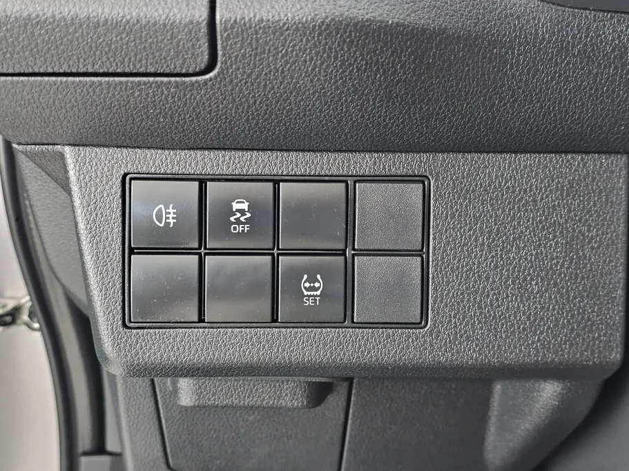 2023 Toyota Yaris  Y 