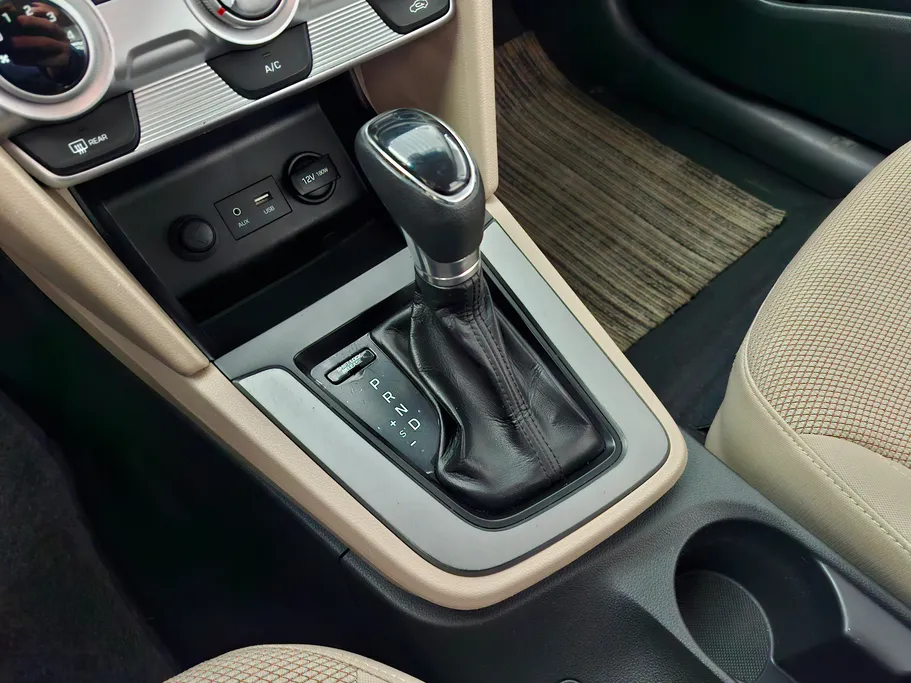 2020 Hyundai Elantra GL 