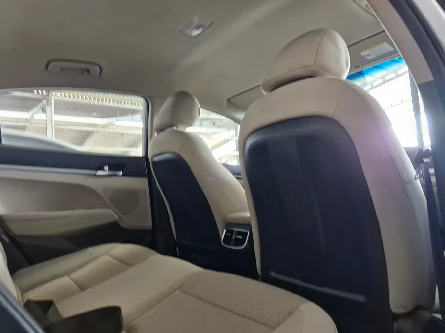 2020 Hyundai Elantra GL 