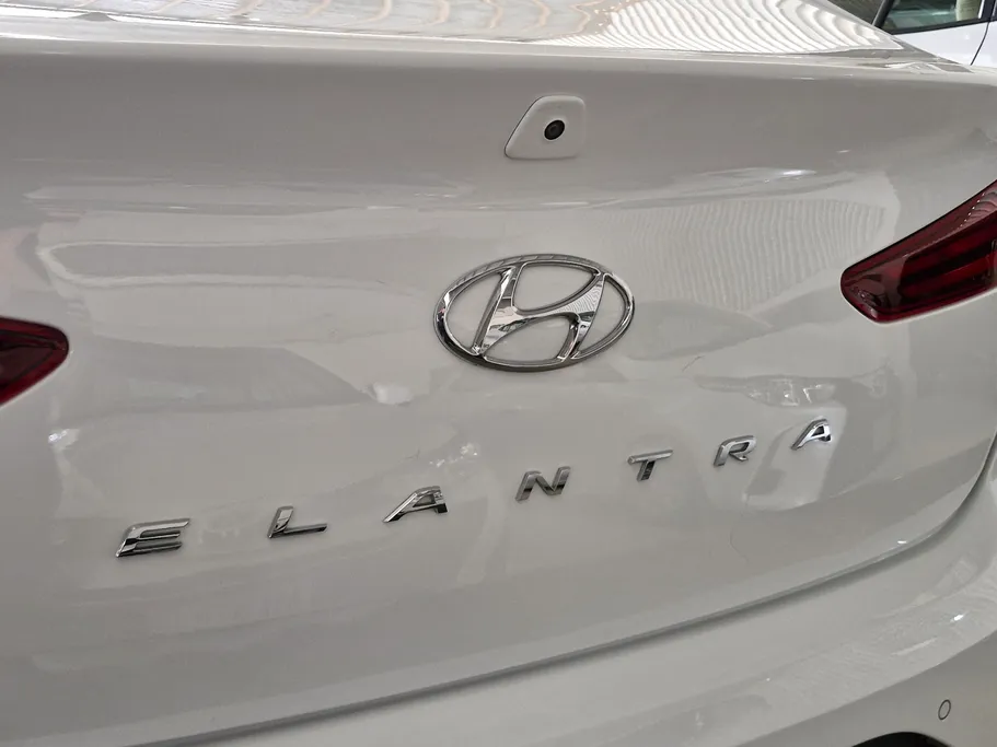 2020 Hyundai Elantra GL 