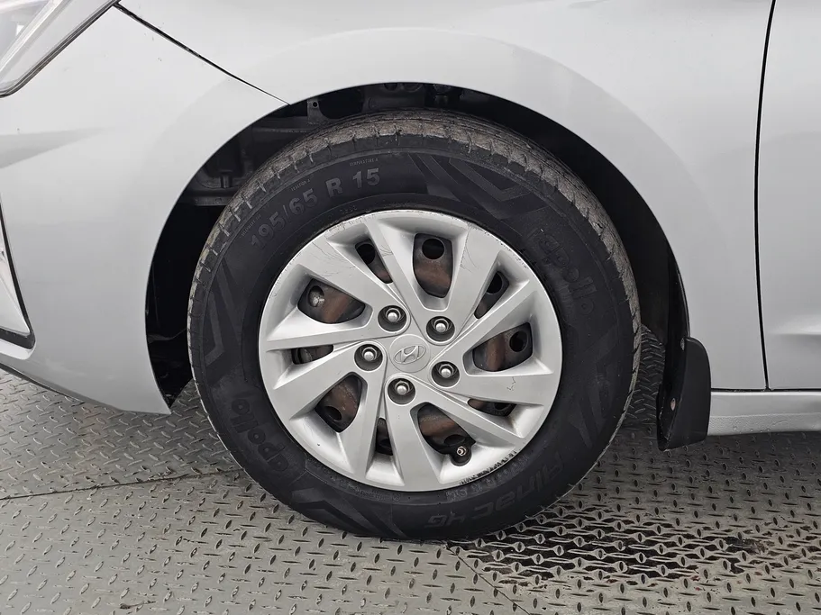 2020 Hyundai Elantra GL 