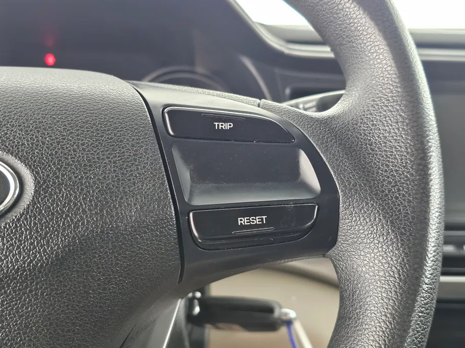 2020 Hyundai Elantra GL 