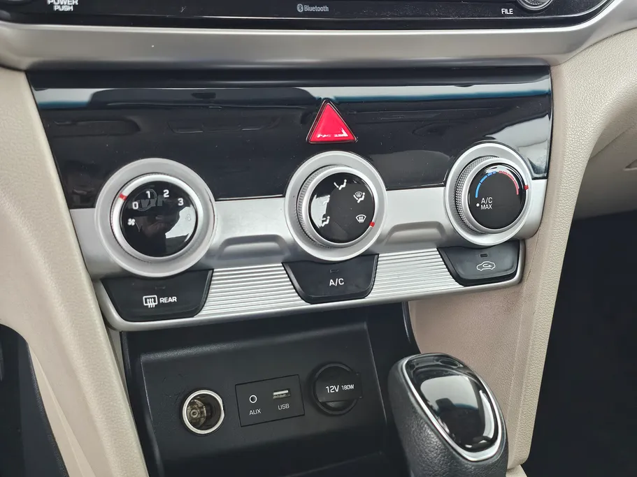 2020 Hyundai Elantra GL 