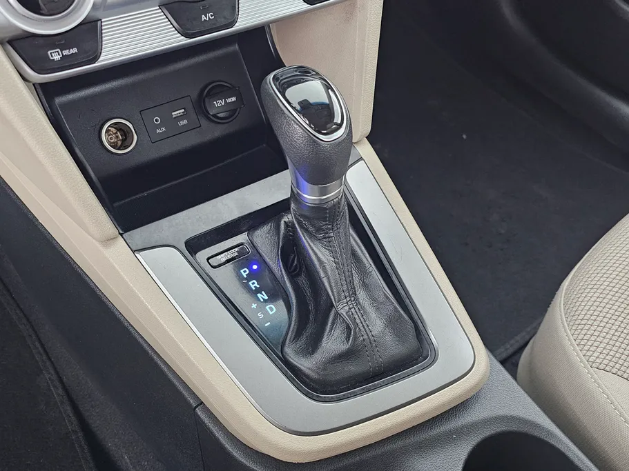 2020 Hyundai Elantra GL 