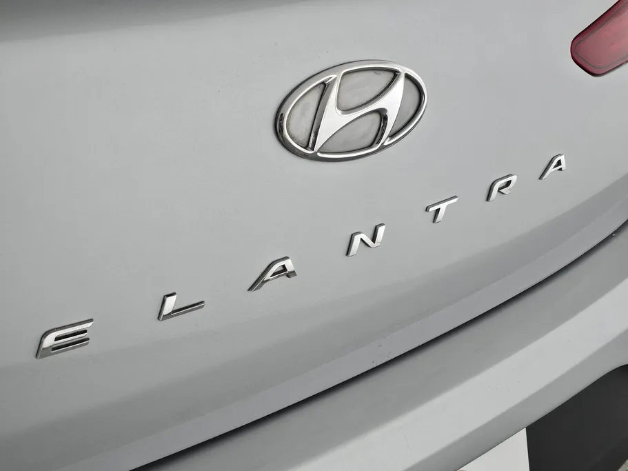 2020 Hyundai Elantra GL 
