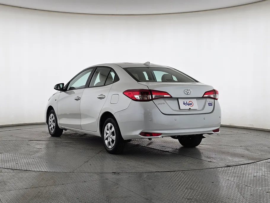 2022 Toyota Yaris  Y 