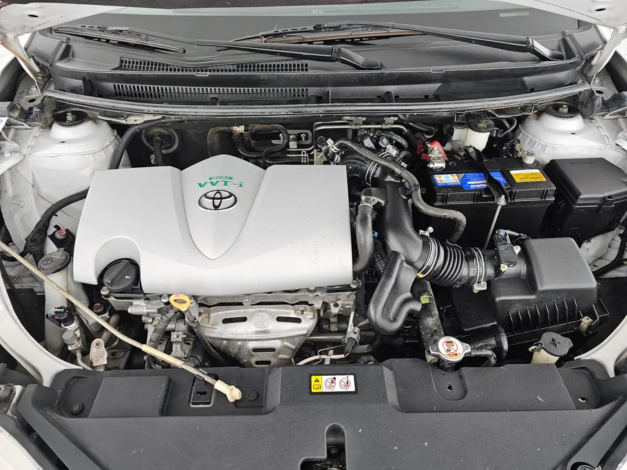 2022 Toyota Yaris  Y 