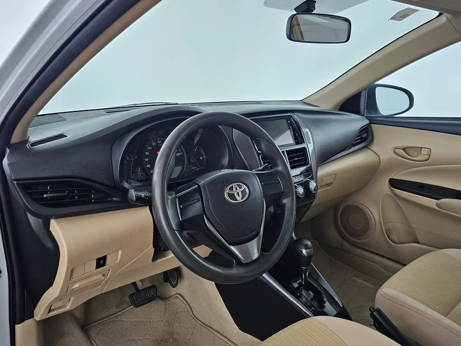 2022 Toyota Yaris  Y 