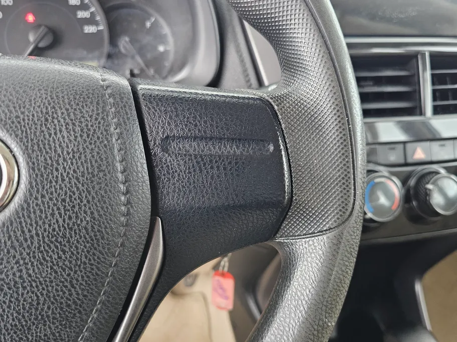 2022 Toyota Yaris  Y 