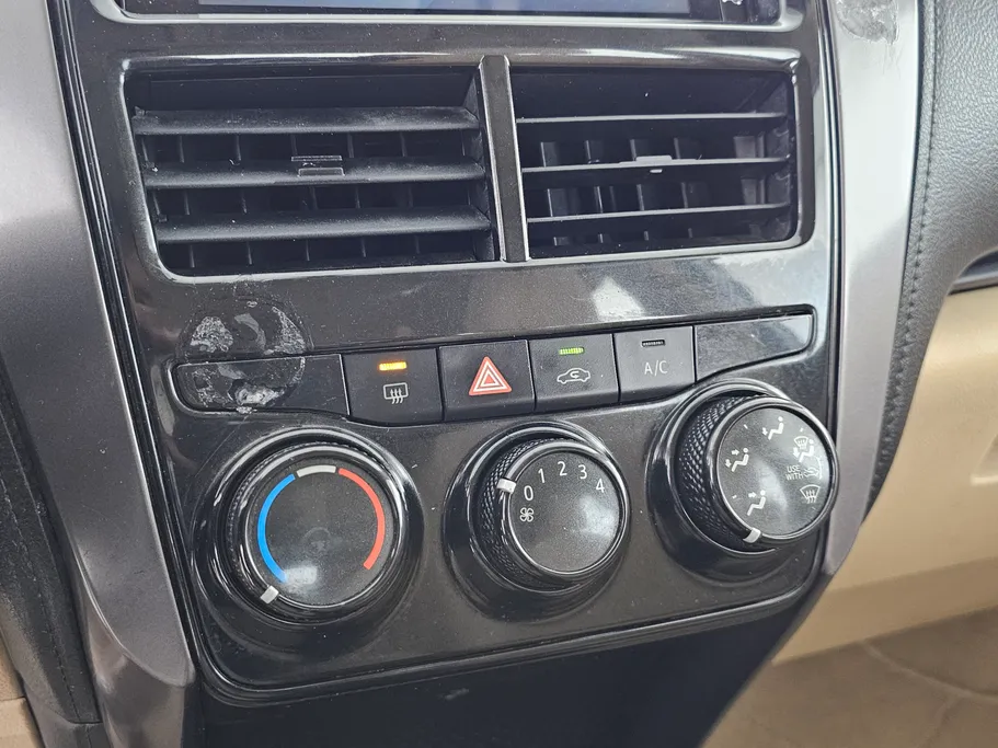 2022 Toyota Yaris  Y 