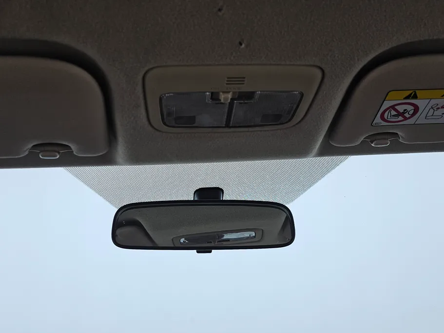 2022 Toyota Yaris  Y 