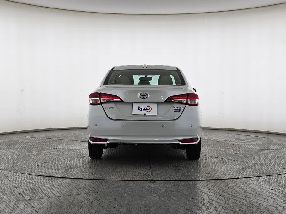 2022 Toyota Yaris  Y 