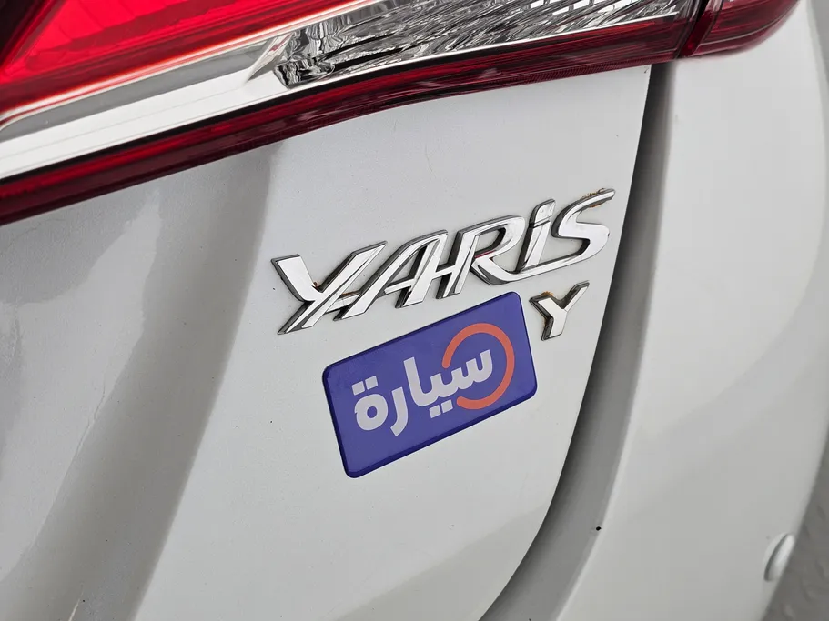 2022 Toyota Yaris  Y 