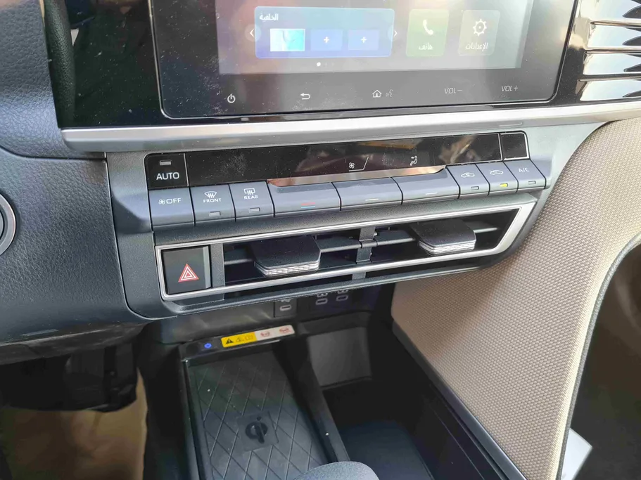 تويوتا كامري E HEV 2026 