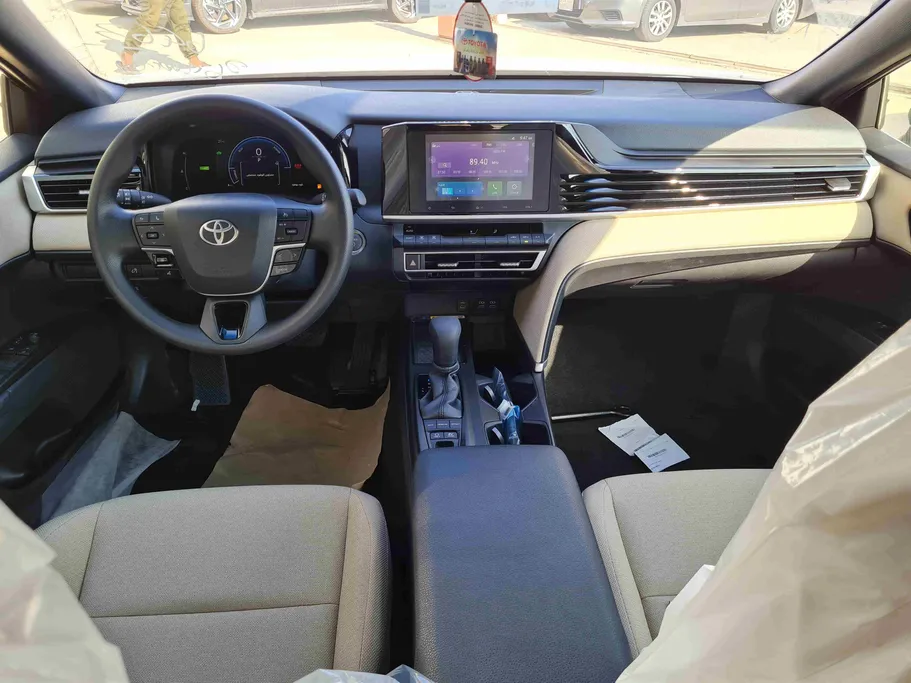 تويوتا كامري E HEV 2026 