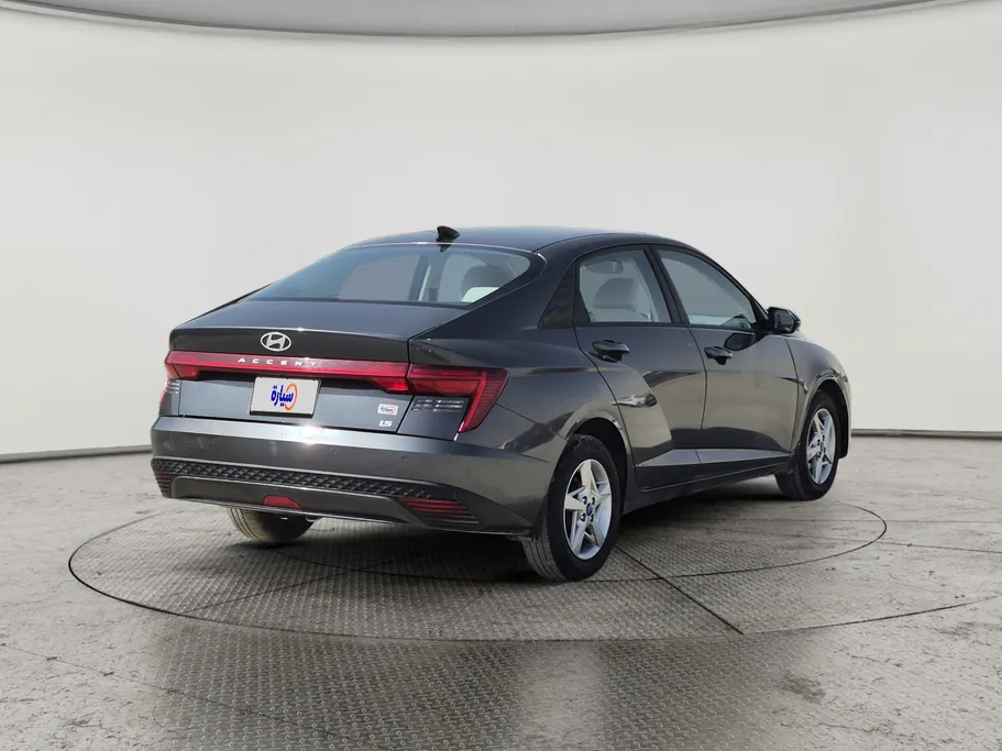 2024 Hyundai Accent Fleet 