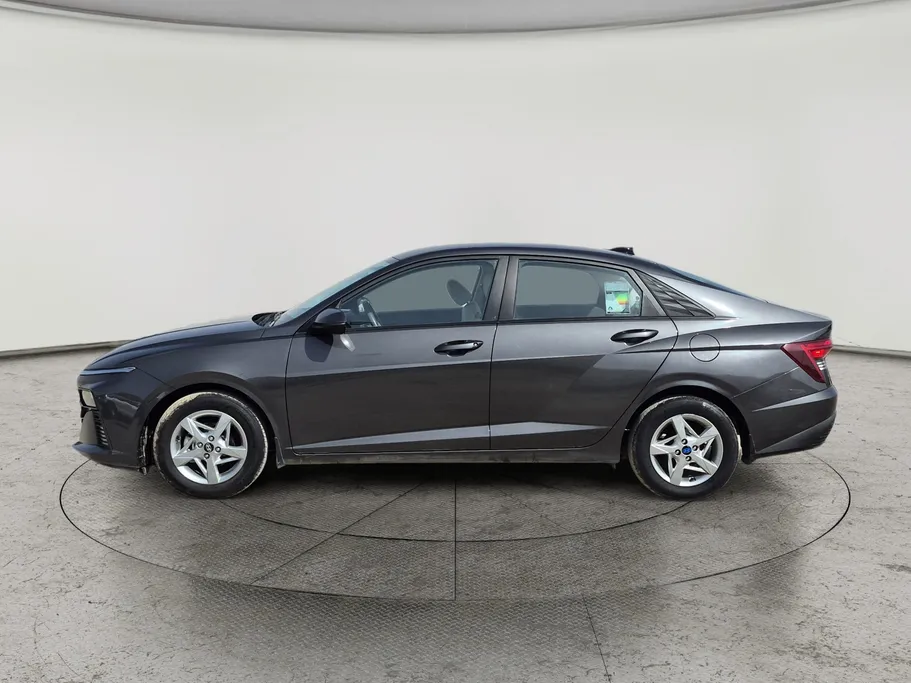 2024 Hyundai Accent Fleet 