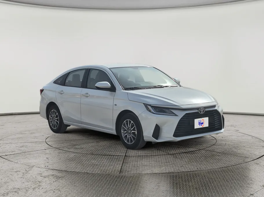 2023 Toyota Yaris  Y 