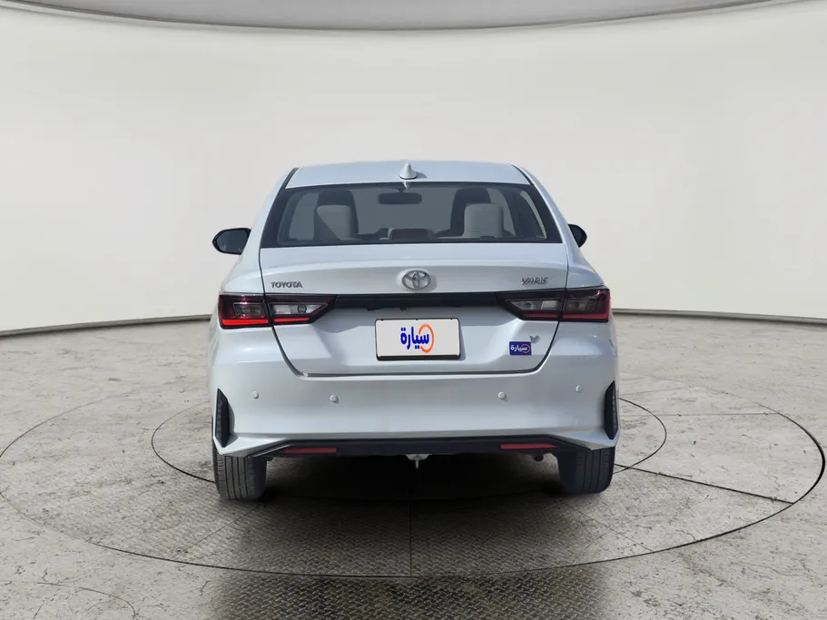 2023 Toyota Yaris  Y 