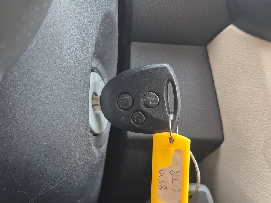 2023 Toyota Yaris  Y 