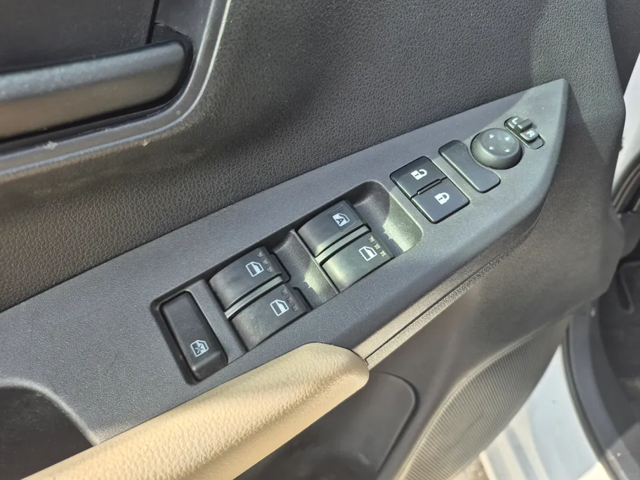 2023 Toyota Yaris  Y 