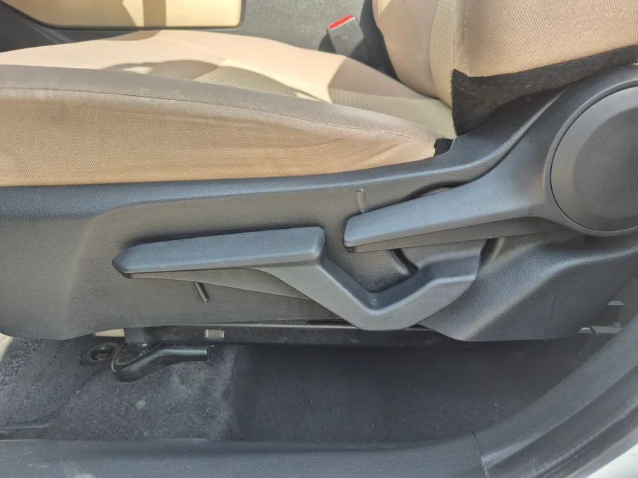 2023 Toyota Yaris  Y 