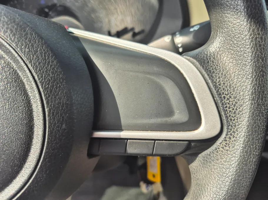 2023 Toyota Yaris  Y 