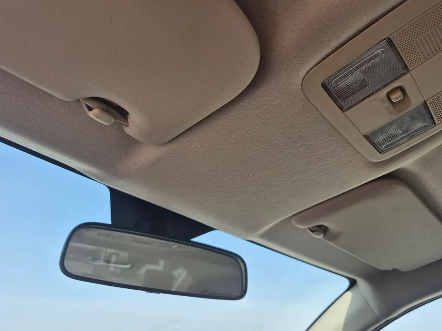 2023 Toyota Yaris  Y 