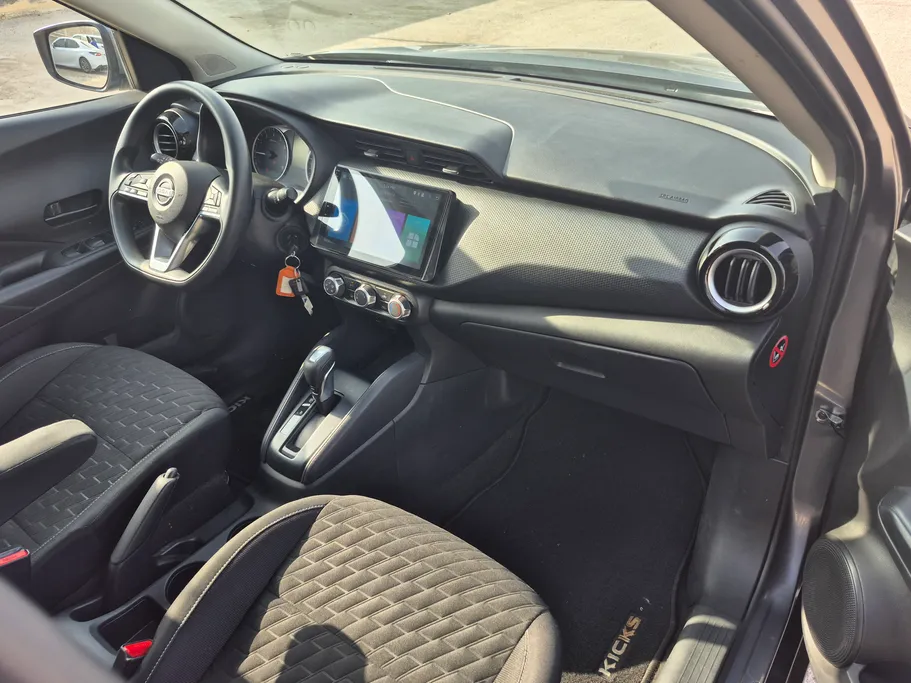 2024 Nissan Kicks S 