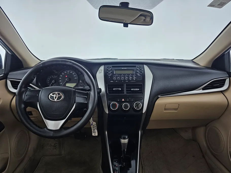 2020 Toyota Yaris  Y 